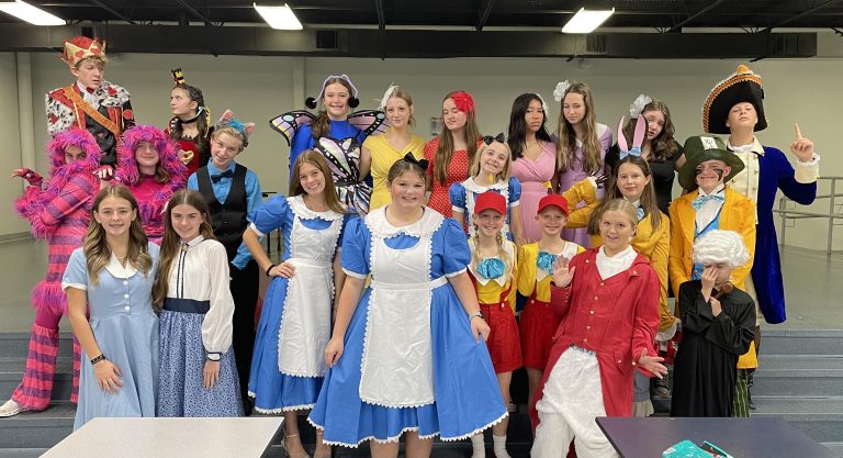 Step Into Wonderland: Greenwood Junior High Presents Disney’s Alice in Wonderland, Jr.