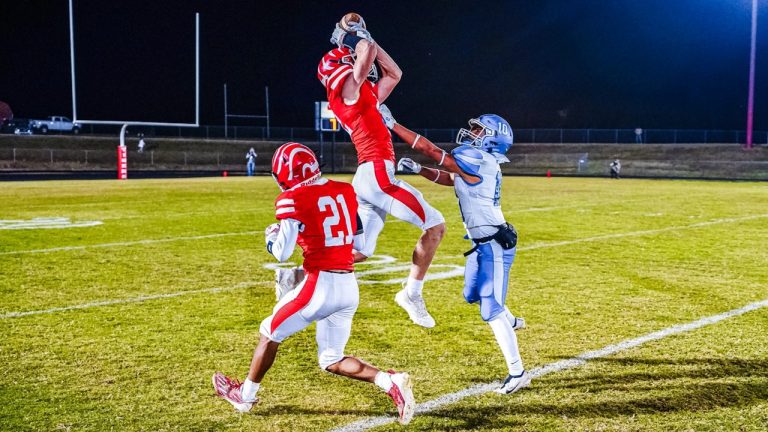 3A Football Underdogs Might Be Outgrowing Their Yard