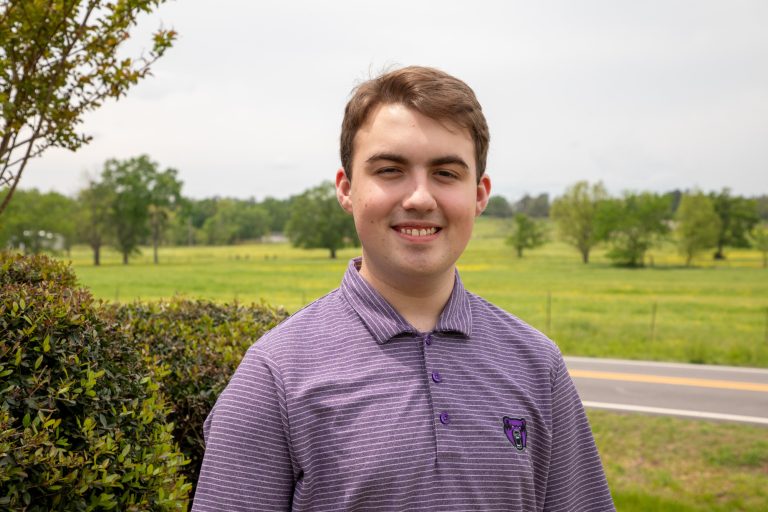 Waldron Senior Receives AVECC Scholarship