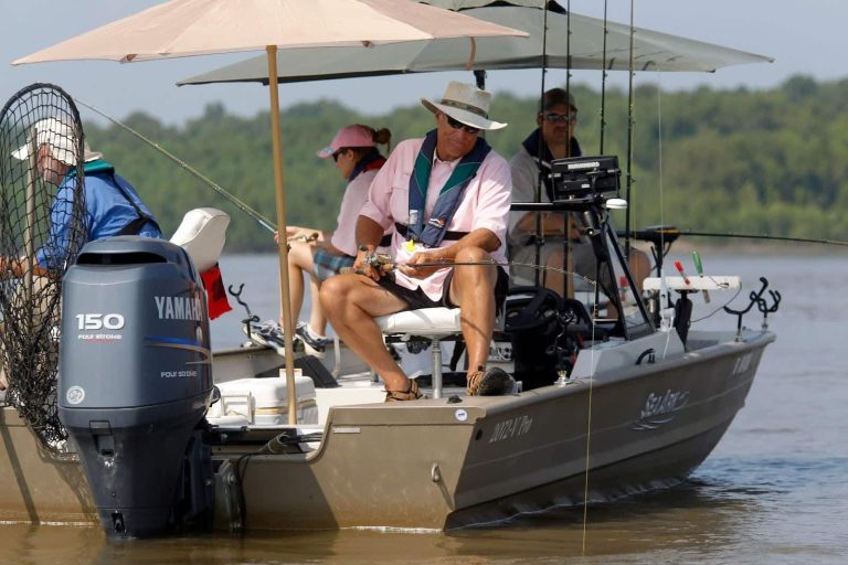 Five hot tips for summer boaters and anglers from the AGFC 