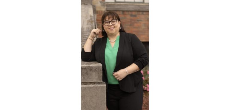 Sarah Wilson Announces Bid for Scott County Tax Assessor