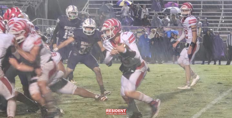 Tigers And Bearcats Are More Than Pocket Change In Quarterfinals
