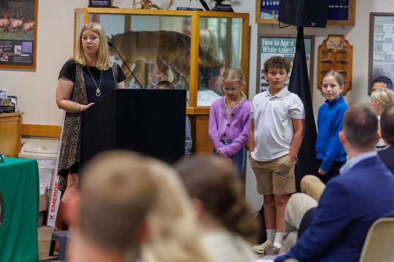 Students fill Commission meeting with passion and pride
