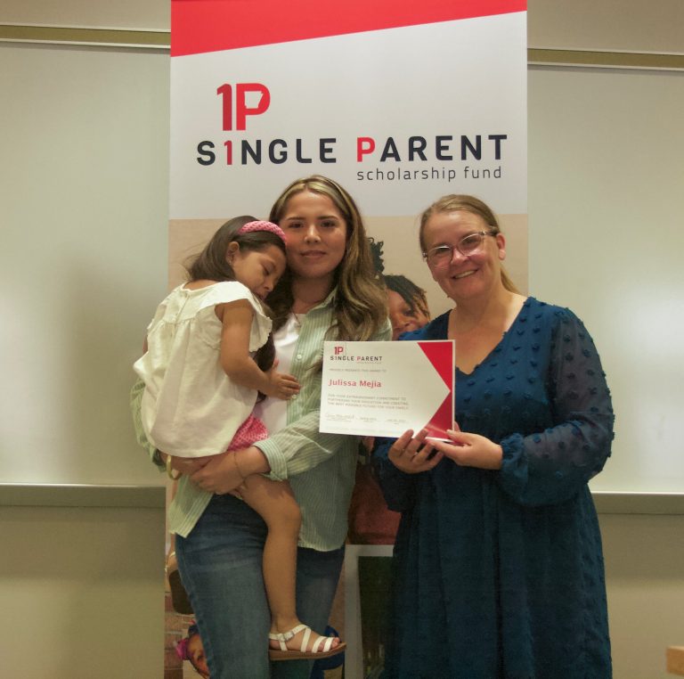 Arkansas Single Parent Scholarship Fund Accepting Applications for Spring Semester