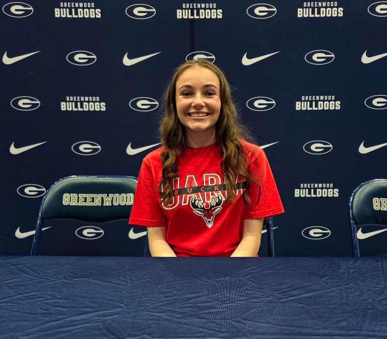 Lexi Gordon Signs With UA Rich Mountain Cross Country