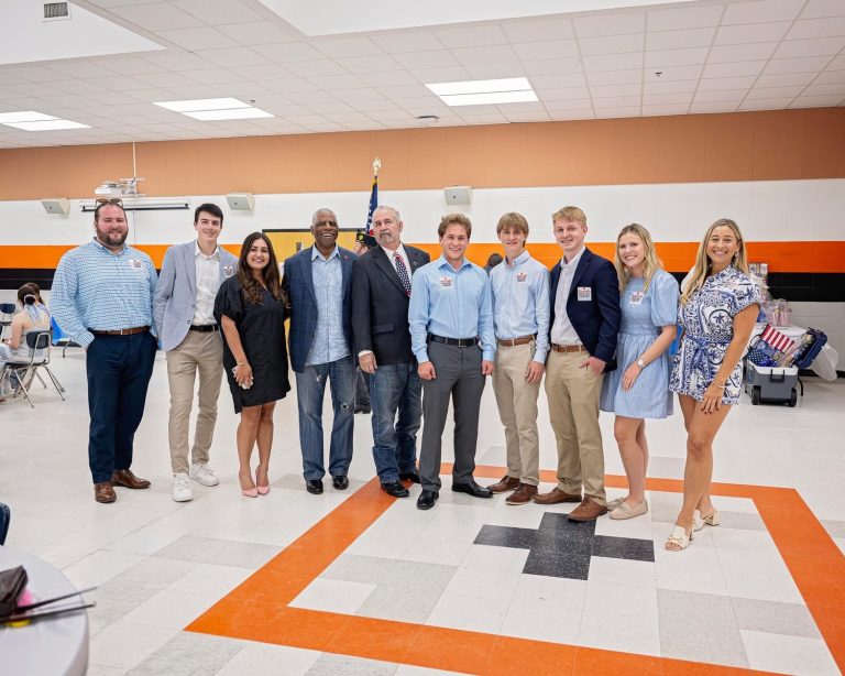 Scott County Republicans Host “Defending American Independence” Banquet Featuring Lt. Col. Allen West